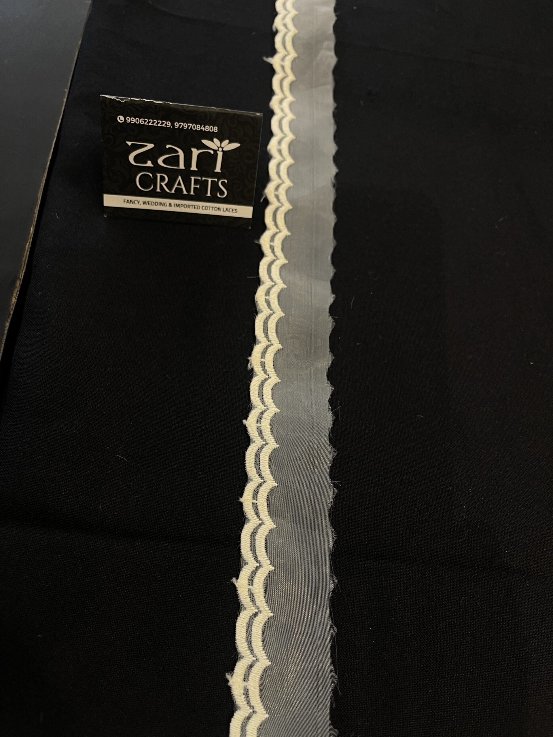 Scalping Lace cream 4.5 Meters.