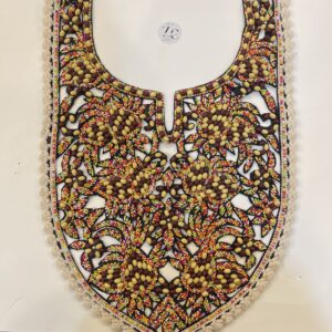 🌿 Handmade Wooden Necklace – A Work of Time and Heart