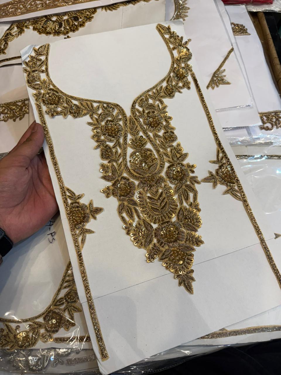 Handmade Dabka Neck with Sleeves.